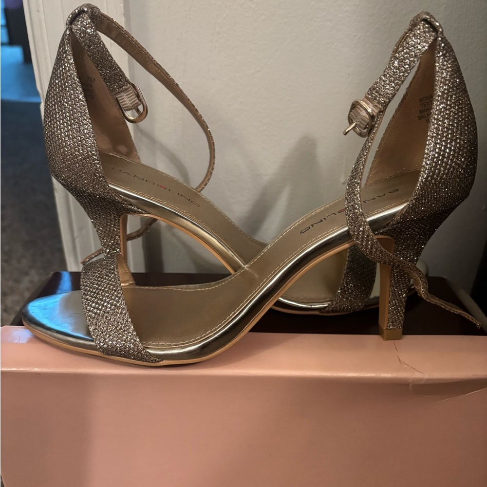Bandolino Shimmering Gold Heels